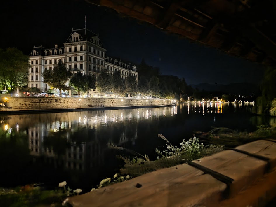 Die Aare in Thun